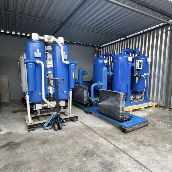 Secadores de ar por adsorção com reservatório